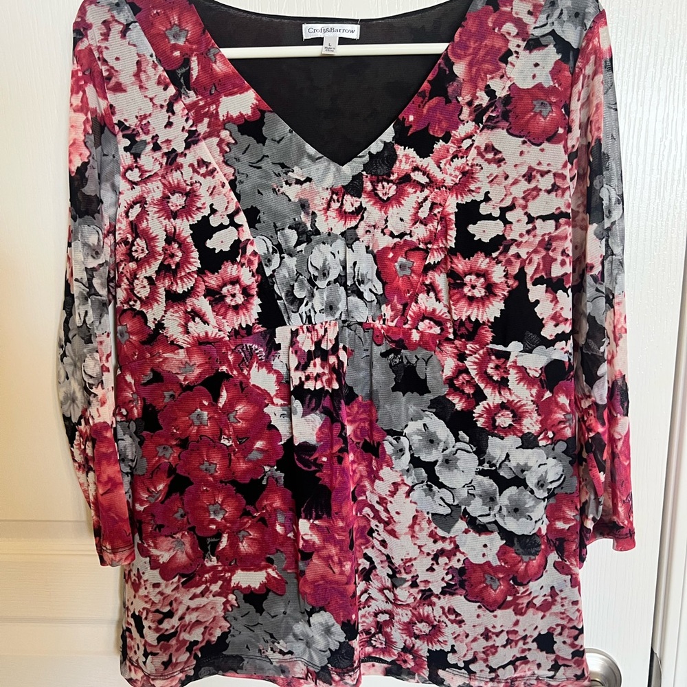 Floral V-Neck Blouse - Red and Black